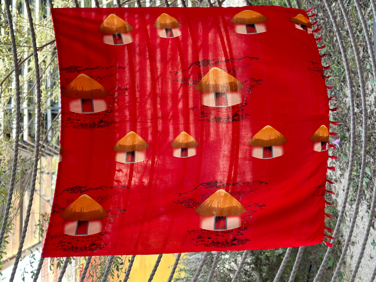 Hut Beach Wrap - Red